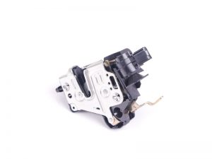 W210 DOOR LOCK LH (USED)