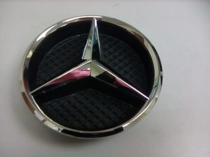 W156 RADIATOR GRILLE STAR (NEW)