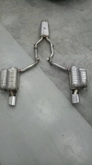 W204 CENTRE N.RR EXHAUST