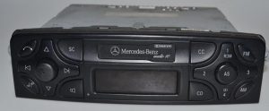 W203 RADIO HEAD UNIT (USED)