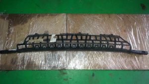 W211 MOUNTING FRAME (USED)
