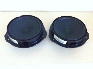 W204 LOUDSPEAKER FRT DOOR (USED)