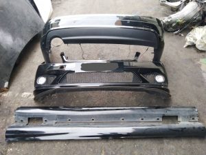 W204 BODY KIT 1SET (USED)