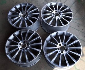 W205 RIM 7.5j x 19 SET USED
